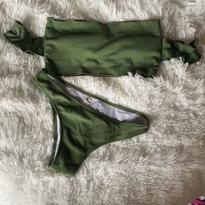 Ribbed off-the-shoulder Bikini Set